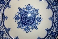 WEDGWOOD QUEEN CHARLOTTE- ROUND SERVING BOWL 8  1/4"     .....   http://jaapiesfinechinastore.com
