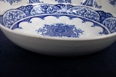 WEDGWOOD QUEEN CHARLOTTE- ROUND SERVING BOWL 9 1/4"     .....   http://jaapiesfinechinastore.com