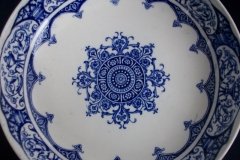 WEDGWOOD QUEEN CHARLOTTE- ROUND SERVING BOWL 9 1/4"     .....   http://jaapiesfinechinastore.com