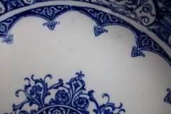 WEDGWOOD QUEEN CHARLOTTE- ROUND SERVING BOWL 9 1/4"     .....   http://jaapiesfinechinastore.com