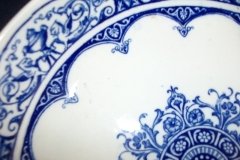 WEDGWOOD QUEEN CHARLOTTE- ROUND SERVING BOWL 9 1/4"     .....   http://jaapiesfinechinastore.com