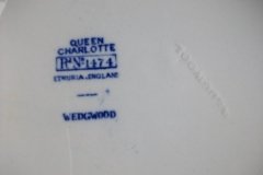 WEDGWOOD QUEEN CHARLOTTE- ROUND SERVING BOWL 9 1/4"     .....   http://jaapiesfinechinastore.com