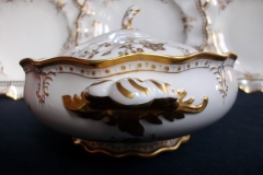 ROYAL CROWN DERBY ROYAL ST JAMES-  COVERED SERVING BOWL   .....   https://www.jaapiesfinechinastore.com