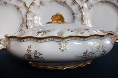 ROYAL CROWN DERBY ROYAL ST JAMES-  COVERED SERVING BOWL   .....   http://jaapiesfinechinastore.com