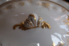 ROYAL CROWN DERBY ROYAL ST JAMES-  COVERED SERVING BOWL   .....   https://www.jaapiesfinechinastore.com