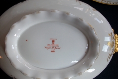 ROYAL CROWN DERBY ROYAL ST JAMES-  COVERED SERVING BOWL   .....   https://www.jaapiesfinechinastore.com