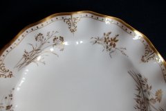 ROYAL CROWN DERBY ROYAL ST JAMES- DINNER PLATE  .....   ttps://jaapiesfinechinastore.com