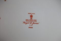 ROYAL CROWN DERBY ROYAL ST JAMES- DINNER PLATE  .....   ttps://jaapiesfinechinastore.com