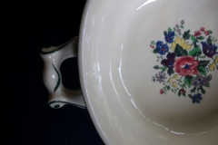 ROYAL DOULTON THE VERNON GREEN-  COVERED SERVING BOWL   .....   https://www.jaapiesfinechinastore.com