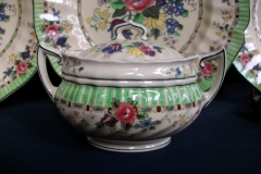 ROYAL DOULTON THE VERNON GREEN-  COVERED SUGAR BOWL   .....   https://www.jaapiesfinechinastore.com