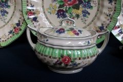 ROYAL DOULTON THE VERNON GREEN-  COVERED SUGAR BOWL   .....   http://jaapiesfinechinastore.com