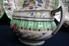 ROYAL DOULTON THE VERNON GREEN-  COVERED SUGAR BOWL   .....   http://jaapiesfinechinastore.com