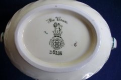 ROYAL DOULTON THE VERNON GREEN-  COVERED SUGAR BOWL   .....   http://jaapiesfinechinastore.com