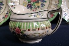 ROYAL DOULTON THE VERNON GREEN-  CREAMER   .....   http://jaapiesfinechinastore.com