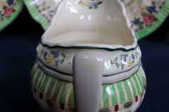 ROYAL DOULTON THE VERNON GREEN-  CREAMER   .....   https://www.jaapiesfinechinastore.com