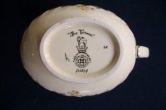 ROYAL DOULTON THE VERNON GREEN-  CREAMER   .....   http://jaapiesfinechinastore.com