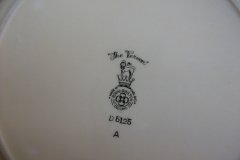 ROYAL DOULTON THE VERNON GREEN-  DINNER PLATES    .....   http://jaapiesfinechinastore.com