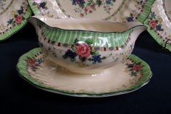 ROYAL DOULTON THE VERNON GREEN- GRAVY BOAT WITH ATTACHED UNDERPLATE    .....   https://www.jaapiesfinechinastore.com