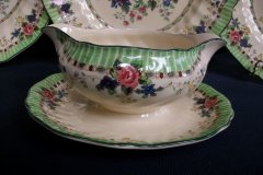 ROYAL DOULTON THE VERNON GREEN- GRAVY BOAT WITH ATTACHED UNDERPLATE    .....   http://jaapiesfinechinastore.com