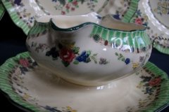 ROYAL DOULTON THE VERNON GREEN- GRAVY BOAT WITH ATTACHED UNDERPLATE    .....   http://jaapiesfinechinastore.com