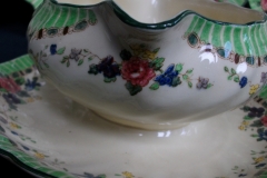 ROYAL DOULTON THE VERNON GREEN- GRAVY BOAT WITH ATTACHED UNDERPLATE    .....   https://www.jaapiesfinechinastore.com