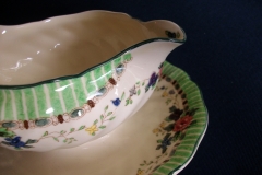 ROYAL DOULTON THE VERNON GREEN- GRAVY BOAT WITH ATTACHED UNDERPLATE    .....   https://www.jaapiesfinechinastore.com