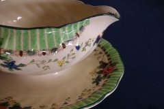 ROYAL DOULTON THE VERNON GREEN- GRAVY BOAT WITH ATTACHED UNDERPLATE    .....   http://jaapiesfinechinastore.com
