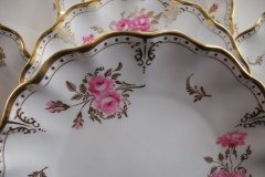 ROYAL CROWN DERBY ROYAL PINXTON ROSES A1155 -  CAKE SERVING PLATE   .....   http://jaapiesfinechinastore.com