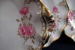 ROYAL CROWN DERBY ROYAL PINXTON ROSES A1155 -  CAKE SERVING PLATE   .....   https://www.jaapiesfinechinastore.com