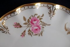 ROYAL CROWN DERBY ROYAL PINXTON ROSES A1155 -  CAKE SERVING PLATE   .....   http://jaapiesfinechinastore.com