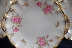 ROYAL CROWN DERBY ROYAL PINXTON ROSES A1155 -  CAKE SERVING PLATE   .....   https://www.jaapiesfinechinastore.com