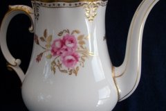 ROYAL CROWN DERBY ROYAL PINXTON ROSES A1155 -  COFFEE POT & LID    5 CUPPER  .....   http://jaapiesfinechinastore.com