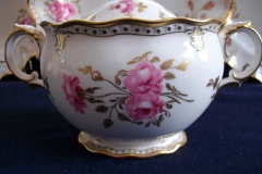 ROYAL CROWN DERBY ROYAL PINXTON ROSES A1155 -  COVERED SUGAR BOWL  .....   https://www.jaapiesfinechinastore.com