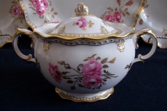 ROYAL CROWN DERBY ROYAL PINXTON ROSES A1155 -  COVERED SUGAR BOWL  .....   https://www.jaapiesfinechinastore.com