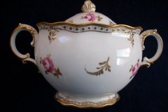 ROYAL CROWN DERBY ROYAL PINXTON ROSES A1155 -  COVERED SUGAR BOWL  .....   http://jaapiesfinechinastore.com