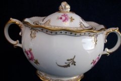 ROYAL CROWN DERBY ROYAL PINXTON ROSES A1155 -  COVERED SUGAR BOWL  .....   http://jaapiesfinechinastore.com