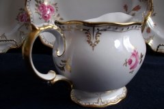 ROYAL CROWN DERBY ROYAL PINXTON ROSES A1155 -  CREAMER  10oz   .....   http://jaapiesfinechinastore.com