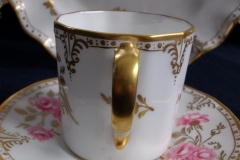 ROYAL CROWN DERBY ROYAL PINXTON ROSES A1155 - DEMI CUP & SAUCER   .....   https://www.jaapiesfinechinastore.com