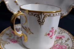 ROYAL CROWN DERBY ROYAL PINXTON ROSES A1155 - DEMI CUP & SAUCER   .....   https://www.jaapiesfinechinastore.com