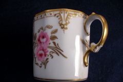 ROYAL CROWN DERBY ROYAL PINXTON ROSES A1155 - DEMI CUP & SAUCER   .....   https://www.jaapiesfinechinastore.com