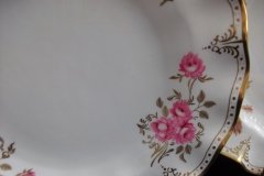ROYAL CROWN DERBY ROYAL PINXTON ROSES A1155 -  DINNER  PLATE    .....   http://jaapiesfinechinastore.com