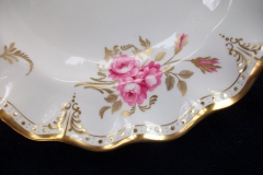 ROYAL CROWN DERBY ROYAL PINXTON ROSES A1155 -  DINNER  PLATE    .....   https://www.jaapiesfinechinastore.com