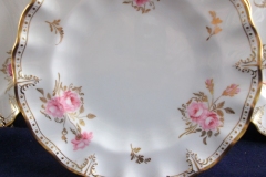 ROYAL CROWN DERBY ROYAL PINXTON ROSES A1155 -  LUNCH  PLATE    .....   https://www.jaapiesfinechinastore.com