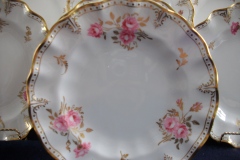 ROYAL CROWN DERBY ROYAL PINXTON ROSES A1155 -  LUNCH  PLATE    .....   https://www.jaapiesfinechinastore.com