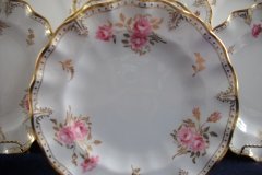 ROYAL CROWN DERBY ROYAL PINXTON ROSES A1155 -  LUNCH  PLATE    .....   http://jaapiesfinechinastore.com