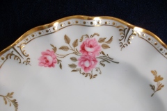 ROYAL CROWN DERBY ROYAL PINXTON ROSES A1155 -  LUNCH  PLATE    .....   https://www.jaapiesfinechinastore.com