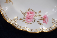 ROYAL CROWN DERBY ROYAL PINXTON ROSES A1155 -  LUNCH  PLATE    .....   https://www.jaapiesfinechinastore.com