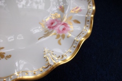 ROYAL CROWN DERBY ROYAL PINXTON ROSES A1155 -  LUNCH  PLATE    .....   https://www.jaapiesfinechinastore.com