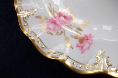 ROYAL CROWN DERBY ROYAL PINXTON ROSES A1155 -  LUNCH  PLATE    .....   https://www.jaapiesfinechinastore.com