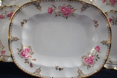 ROYAL CROWN DERBY ROYAL PINXTON ROSES A1155 -  SERVING PLATTER  13  1/8"    .....   https://www.jaapiesfinechinastore.com